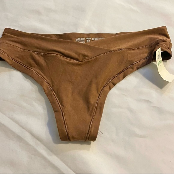 Sz M aerie real me thong brown NWT - Picture 2 of 4